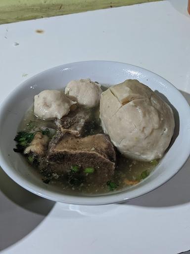 MIE BAKSO BOLA DUNIA