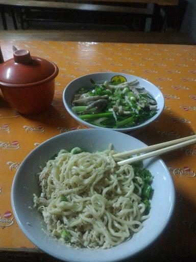 MIE BEJO NARTAN