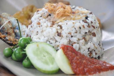 NASI TUTUG ONCOM HENNY