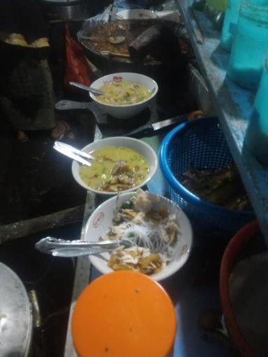 WARUNG PECEL LELE BU SURATMAN