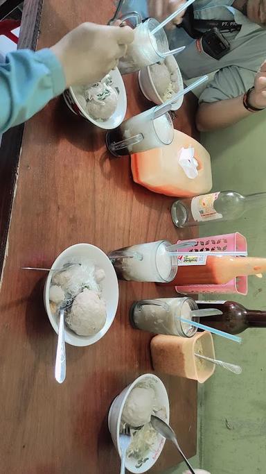 BAKSO YONO CIMANGKOK