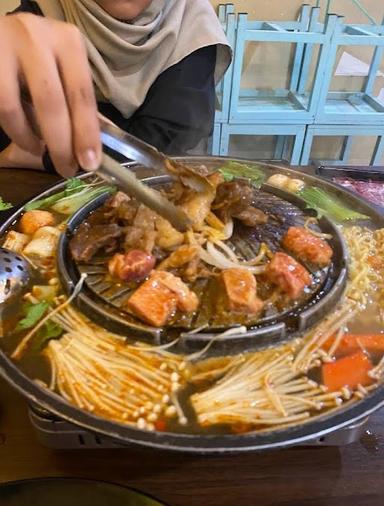 DO EAT SHABU SHABU AND BBQ