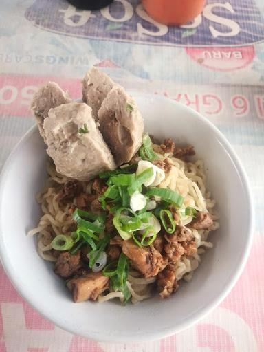 BAKMI AYAM JAKARTA BAJAK