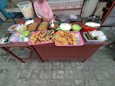 NASI UDUK BU DHE YOGA