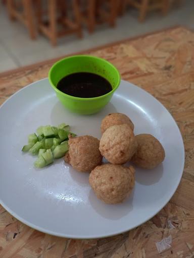 PEMPEK OGAN CEK SARI 2