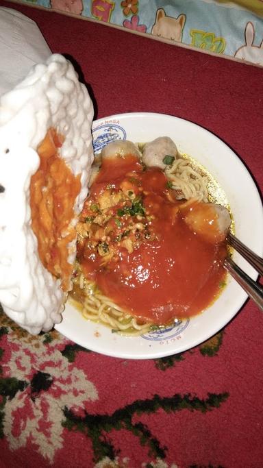 MIE AYAM BASO MAS NARYO