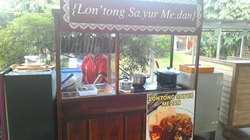 LONTONG SAYUR MEDAN