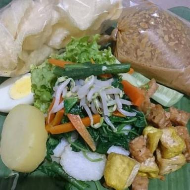 WARUNG GADO GADO BUDHE