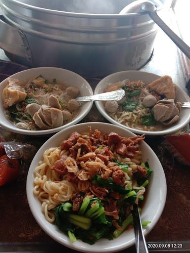 MIE AYAM MIE BAKSO DODOY