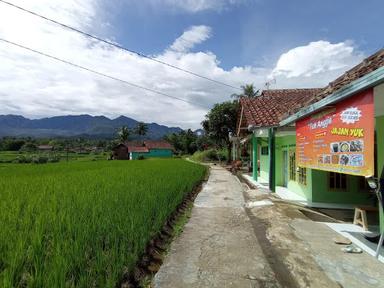 WARUNG JAJANAN TEH ANGGIE