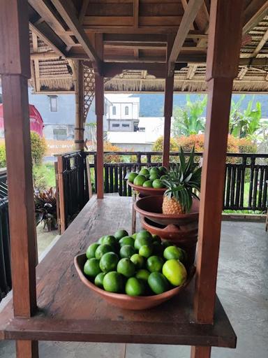 WARUNG MAKAN TENTEN BAMBOE