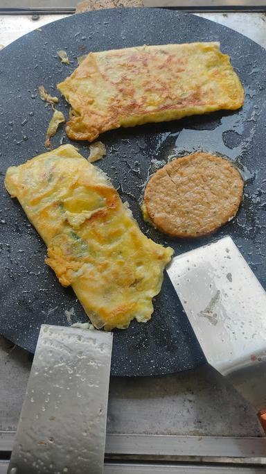 MARTABAK TELOR MINI MANDALIKA