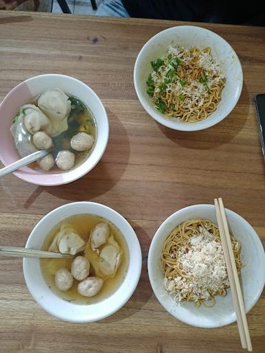 RESTORJA MIE BAKSO YAMIN