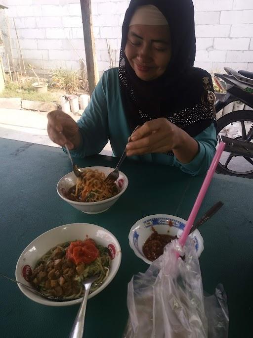 WARUNG BAKSO PAK SABAR