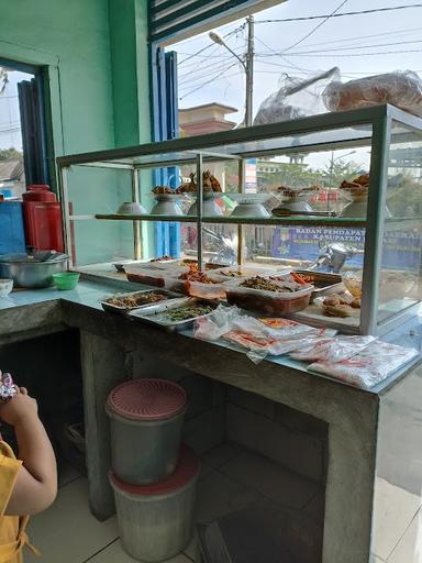 WARUNG NASI IBU NISAH