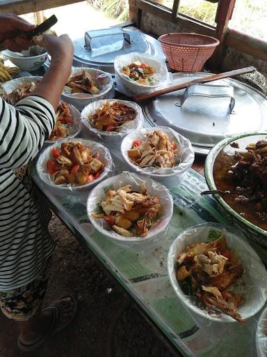 WARUNG SOTO BAKSO EMA TERIN