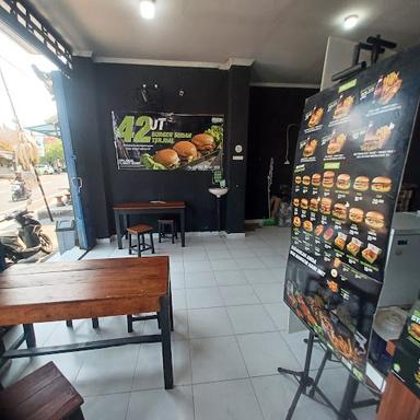 BURGER BANGOR SUKAWATI BALI