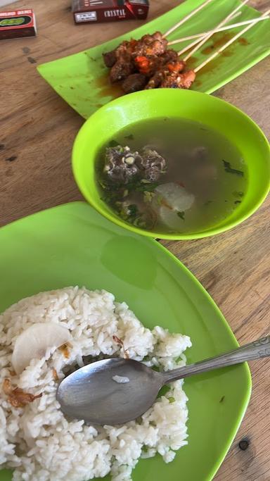 LAWAR & SOTO BABI KEDATON CABANG BATUBULAN