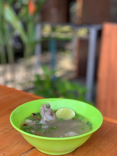 LAWAR & SOTO BABI KEDATON CABANG BATUBULAN