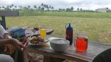 WARUNG RUJAK UMA GIRI