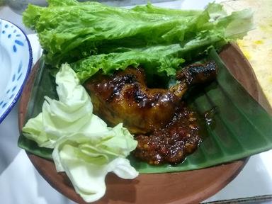 WARUNG AYAM GORENG SARI RASA