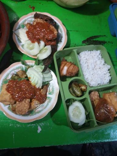 WARUNG KUDU MAMPIR