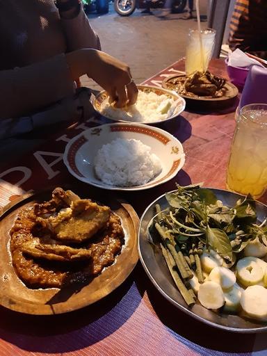 WARUNG NING TATIK