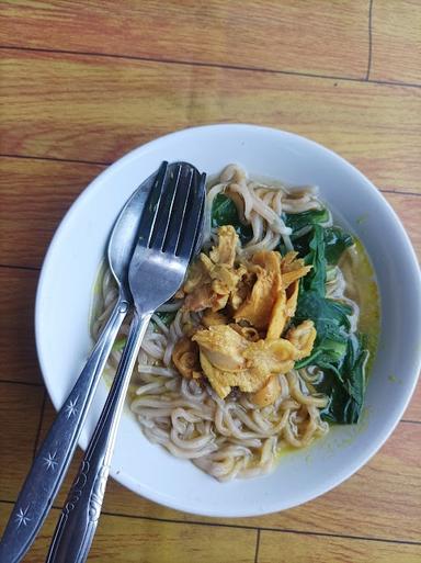 BAKSO & MIE AYAM SINGOSARI