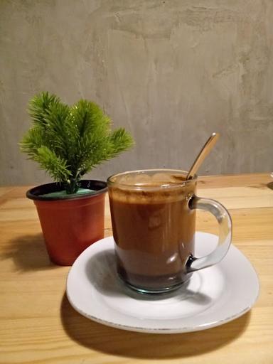 POHON KOPI