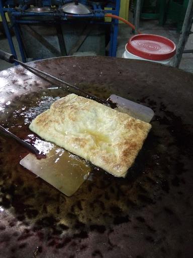 HOLDEN MARTABAK TERANG BULAN