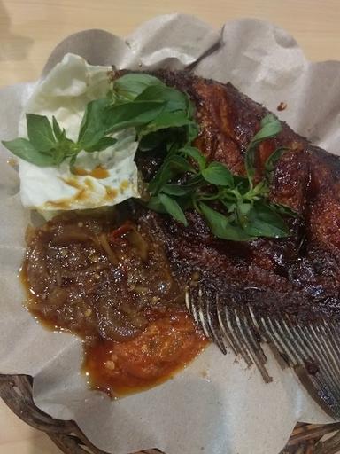 IKAN BAKAR BEDA RASA