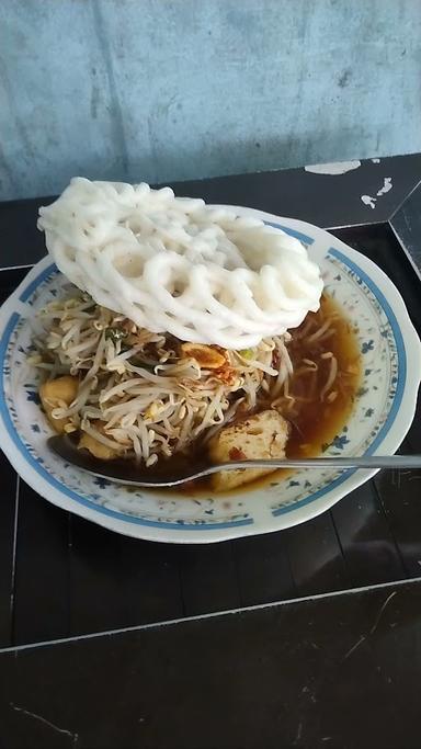 LONTONG BALAP PAK DI