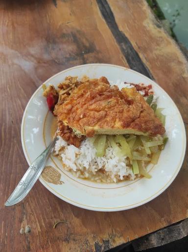 NASI PECEL RAWON CAMPUR TOSSA