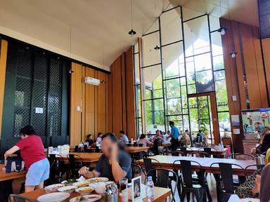 RESTO PADANG SIMPANG RAYA