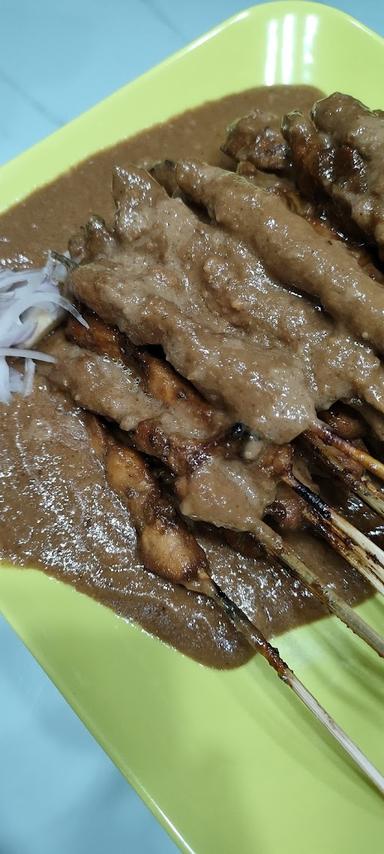 SATE AYAM MANYAR TIRTOYOSO 76