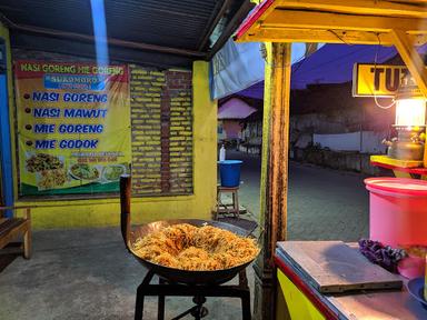 NASI GORENG MIE GORENG SUKOMORO