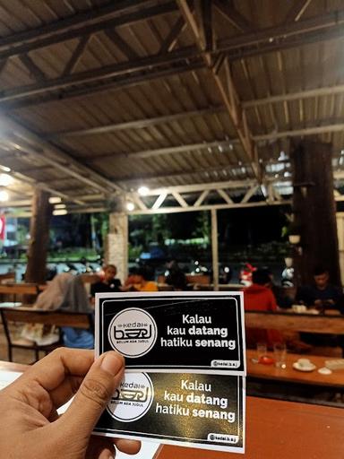 KEDAI BELUM ADA JUDUL