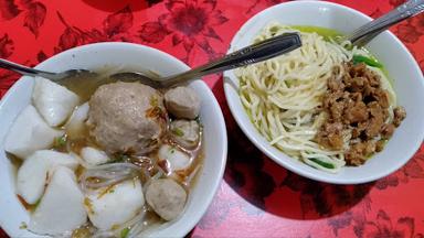 WARUNG BAKSO MERCON