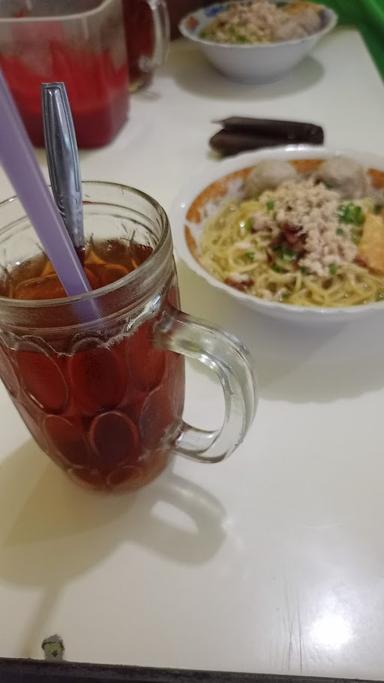 PANGSIT & BAKSO GHONI