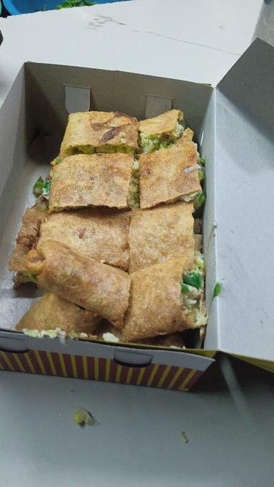 MARTABAK YOLLAND