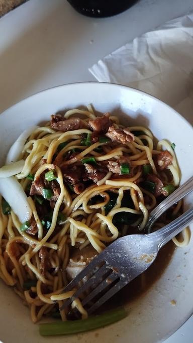 MIE AYAM BAKSO LUMAYAN