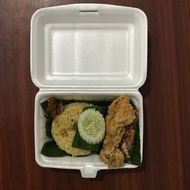 NASI KRAWU MBAK RINI