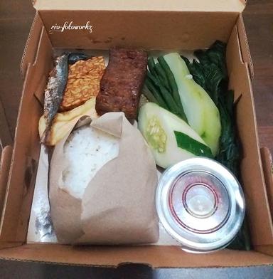 NASI TEMPONG MAK SITI