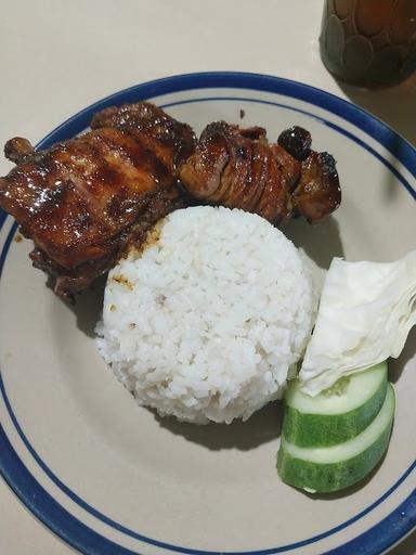 KEDAI AYAM PENYET TULANG LUNAKBANG TOING