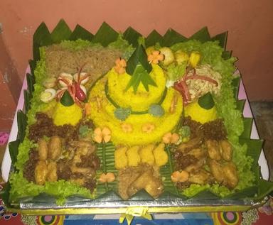 NASI KUNING,NASI UDUK,GORENGAN,TUMPENG