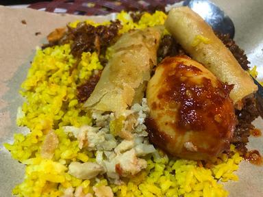 NASI KUNING SIKEMBAR