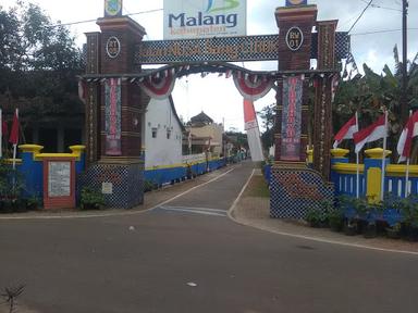 PONDOK PESANTREN STABIL