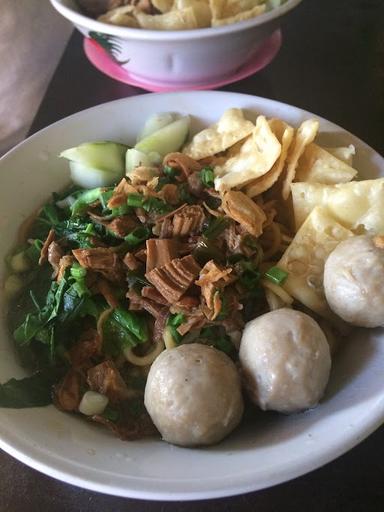 BAKSO & MIE AYAM JOSS