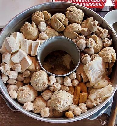 BAKSO DAN MIE AYAM