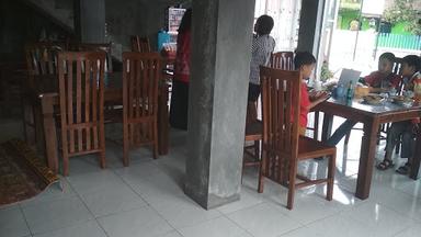 WARUNG MAKAN ANDA